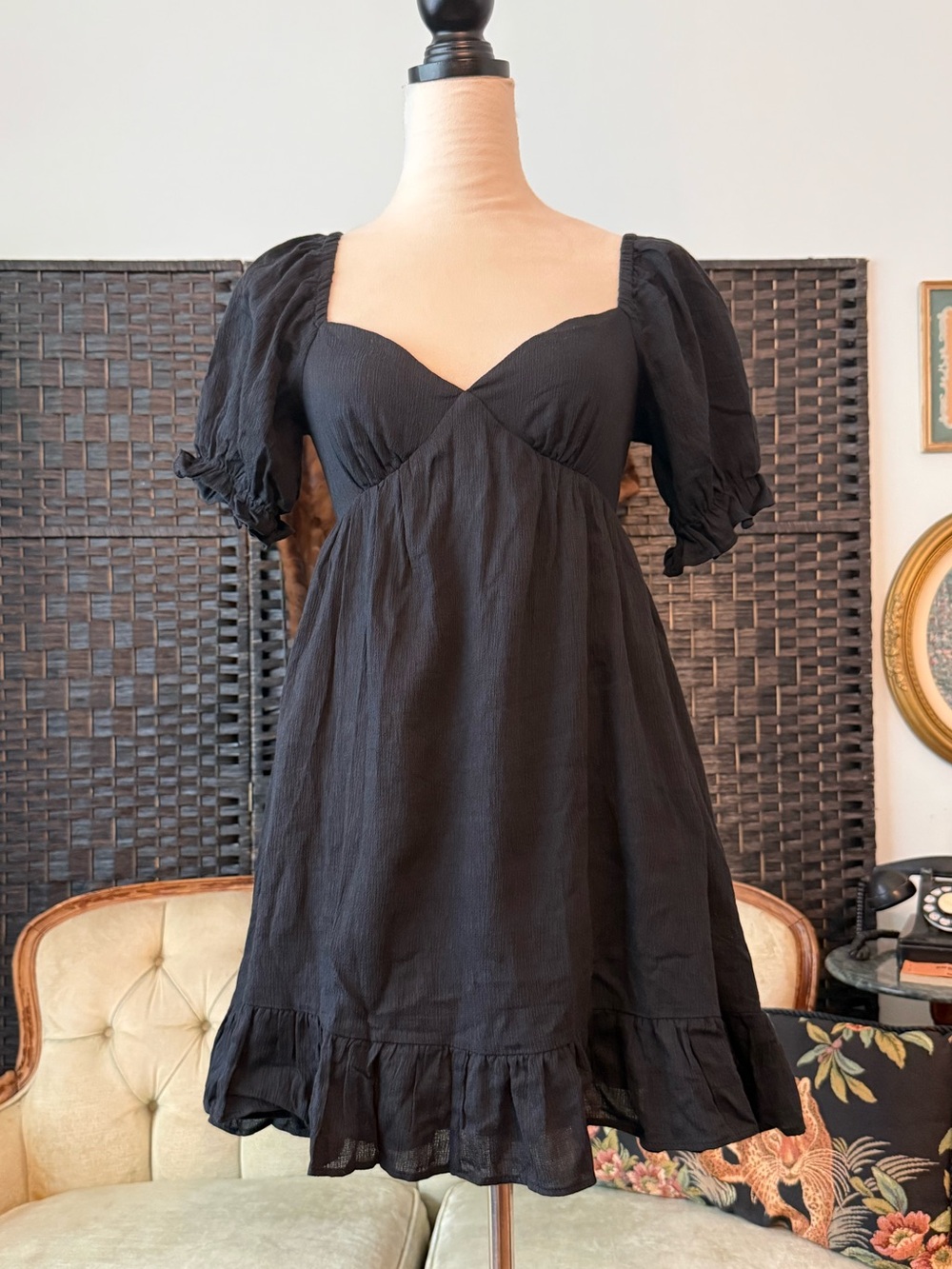 🖤 Showpo Levana Black Cotton Babydoll Mini Dress NWT Puff Sleeve Cottagecore